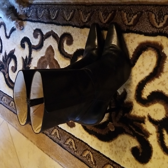 CHANEL Ankle Boot - Picture 5 of 10